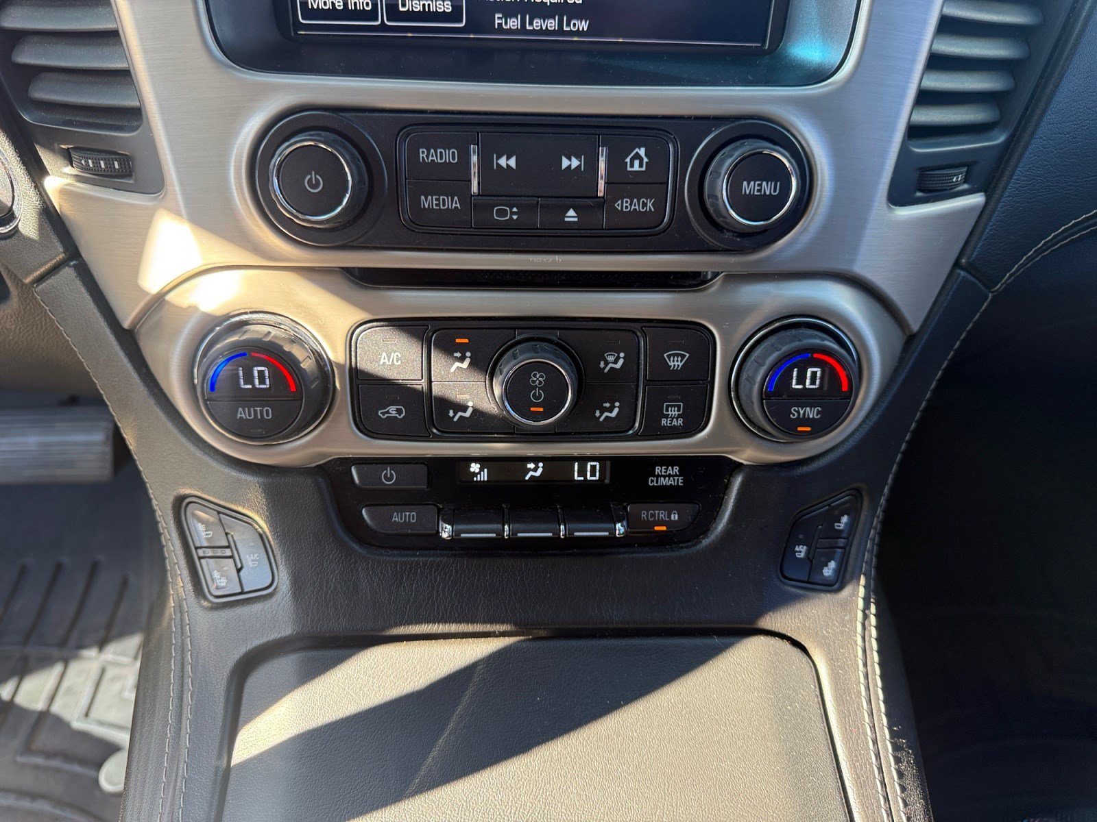 Used 2015 GMC Yukon Denali w/ Premium Package AWD/4WD image 12