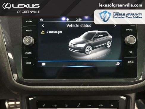 Used 2022 Volkswagen Tiguan SE R-Line image 16