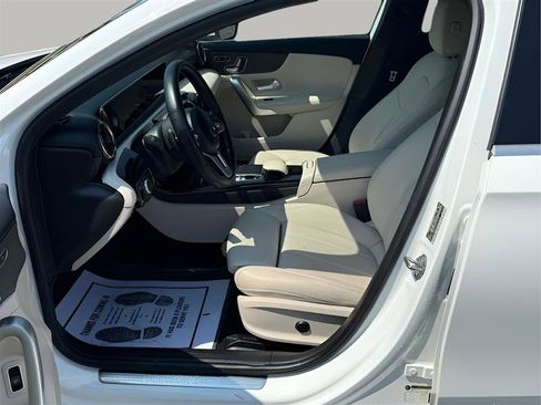 Used 2019 Mercedes-Benz A 220 image 12