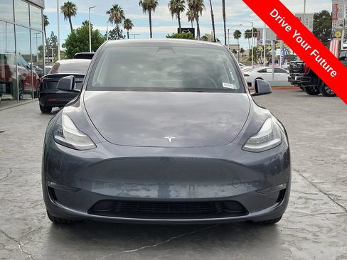 Used 2021 Tesla Model Y Long Range AWD/4WD image 28