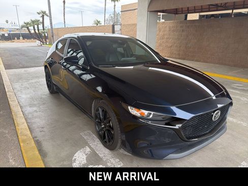 Used 2021 MAZDA MAZDA3 s image 3