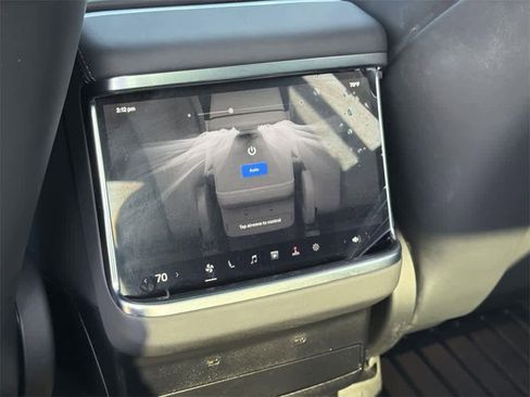 Used 2022 Tesla Model X Plaid image 28