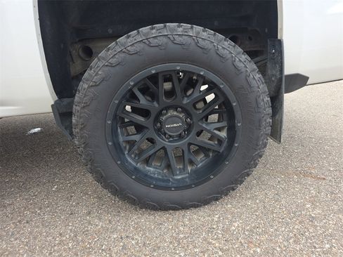 Certified 2018 Chevrolet Silverado 1500 High Country image 32