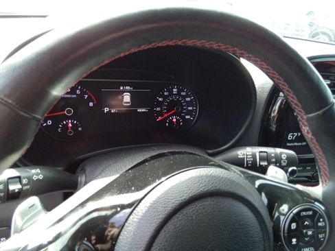 Used 2022 Kia Soul Turbo FWD image 15