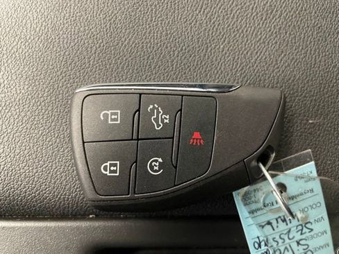 Certified 2025 Chevrolet Silverado 1500 LT image 22