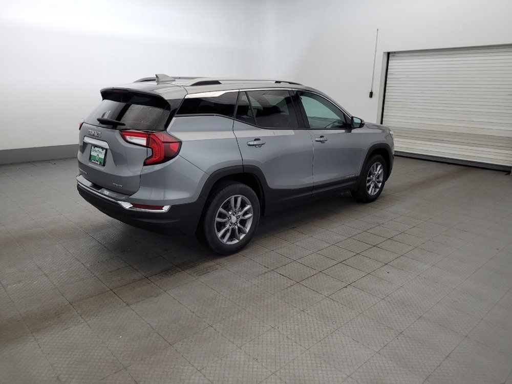 Used 2023 GMC Terrain SLT AWD/4WD image 10