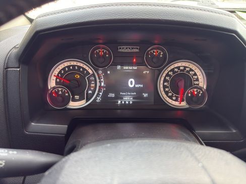 Used 2015 RAM 2500 Laramie w/ Convenience Group image 17