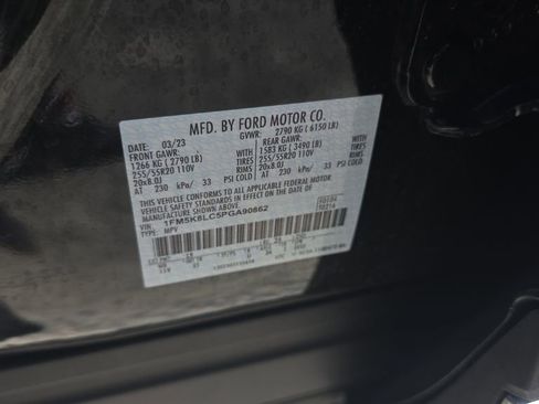 Used 2023 Ford Explorer King Ranch w/ Technology Package AWD/4WD image 29