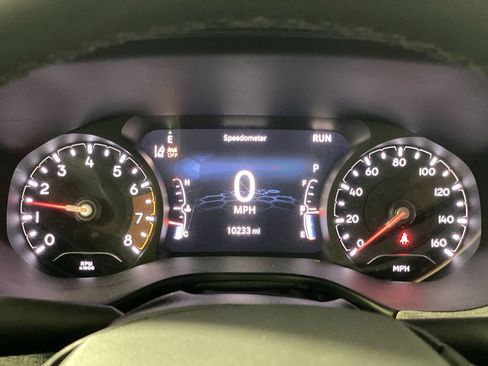 Used 2024 Jeep Compass Latitude w/ Convenience Group AWD/4WD image 11
