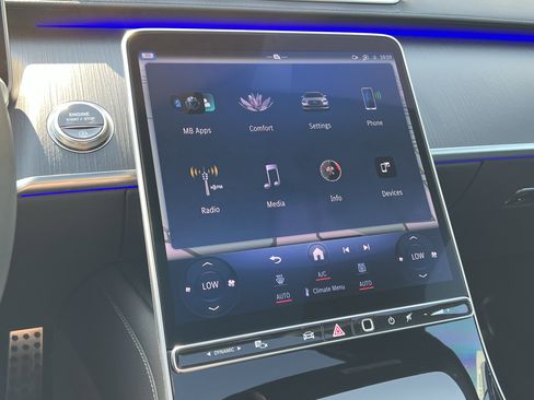 Certified 2025 Mercedes-Benz S 580 S 580 image 24