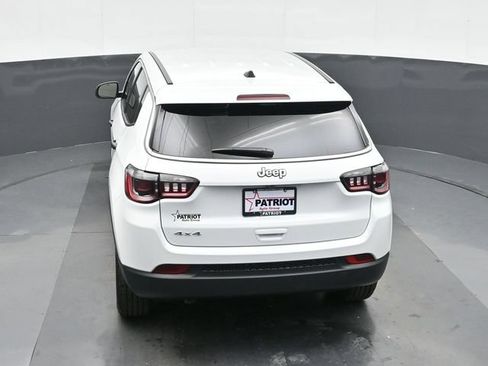 Used 2025 Jeep Compass Sport AWD/4WD image 29