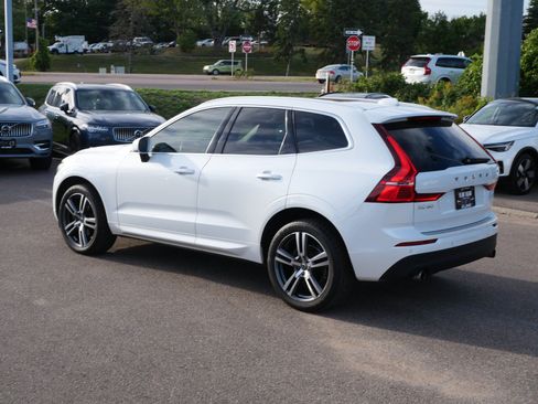 Used 2020 Volvo XC60 T5 Momentum w/ Protection Package Premier AWD/4WD image 5