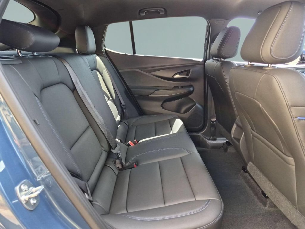 New 2026 Buick Envista Sport Touring FWD image 25