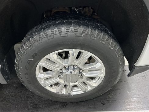 Certified 2022 GMC Sierra 2500 Denali AWD/4WD image 8