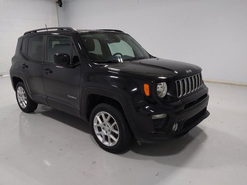 Used 2021 Jeep Renegade Latitude AWD/4WD image 13