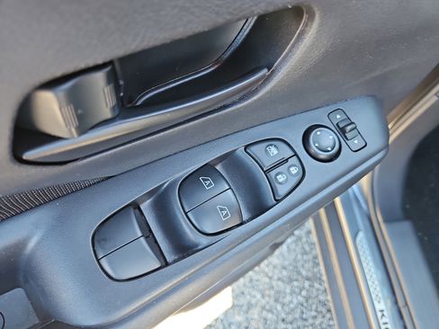 Used 2024 Nissan Kicks S w/ Interior Electronics Package image 14