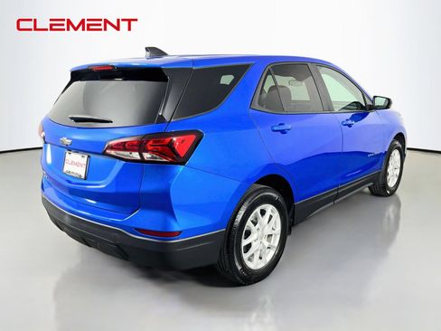 Used 2024 Chevrolet Equinox LS w/ LS Convenience Package FWD image 7