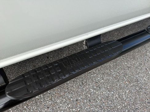 Certified 2025 Nissan Frontier SV w/ SV Convenience Package image 10