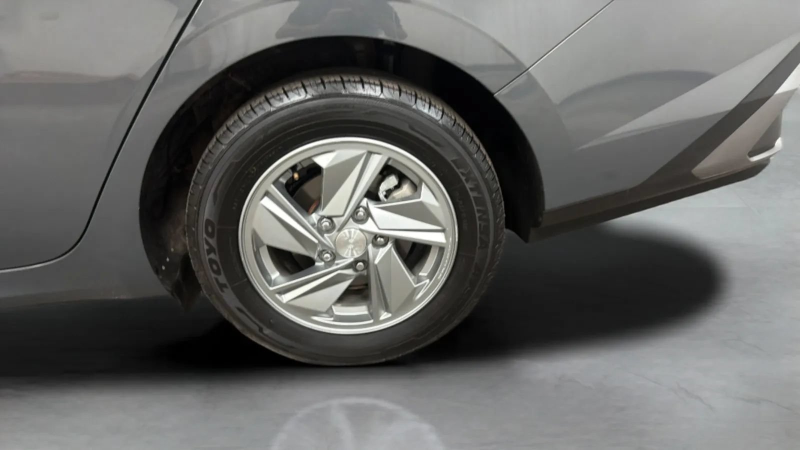 Used 2024 Hyundai Elantra SE FWD image 26