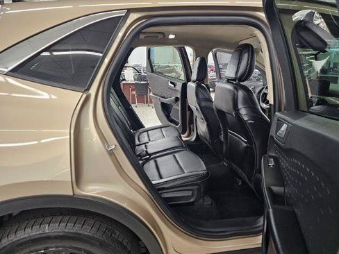 Used 2020 Ford Escape SEL image 34