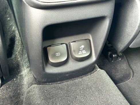 Used 2024 Genesis GV80 2.5T image 19