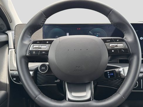 Used 2025 Hyundai Ioniq 5 SE AWD/4WD image 19