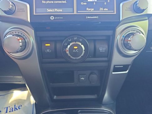 Used 2020 Toyota 4Runner SR5 RWD image 28