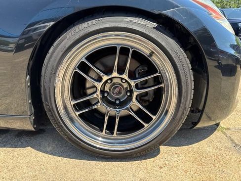 Used 2014 Nissan 370Z Coupe RWD image 22
