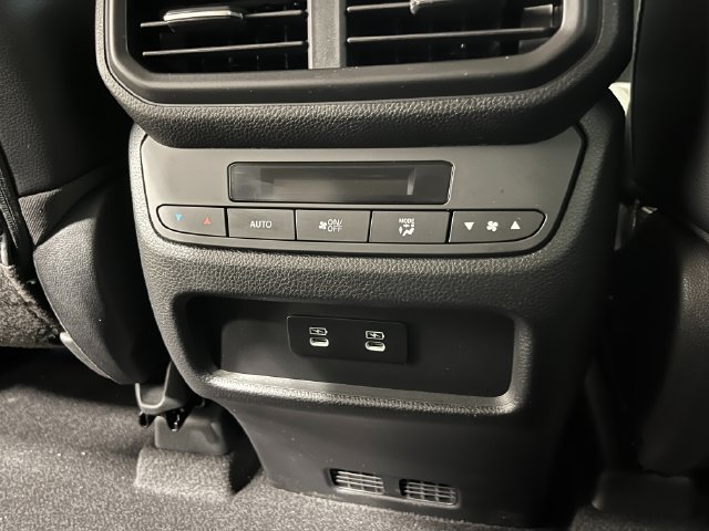 New 2026 Honda Pilot Touring image 24