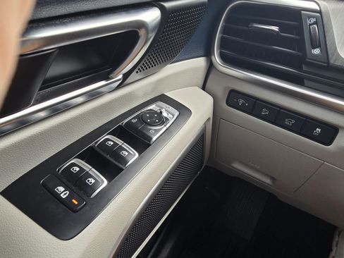 Used 2023 Kia Telluride EX FWD image 22