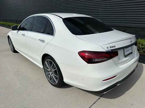 Used 2022 Mercedes-Benz E 350 Sedan image 3