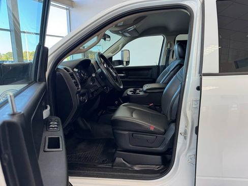 Used 2019 RAM 5500 Tradesman w/ Ambulance Prep Group image 11