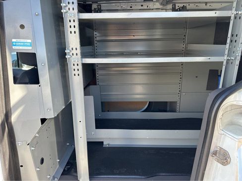 Used 2020 Ford Transit Connect XL image 10