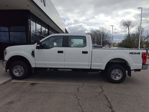 Used 2022 Ford F250 XL w/ Power Equipment Group AWD/4WD image 4