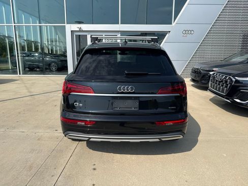Used 2023 Audi Q5 2.0T Premium w/ Convenience Package AWD/4WD image 4