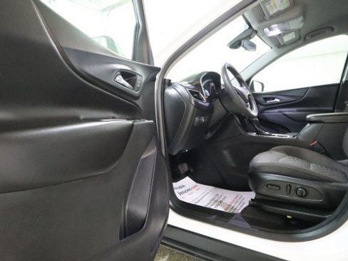 Used 2021 Chevrolet Equinox LT AWD/4WD image 9