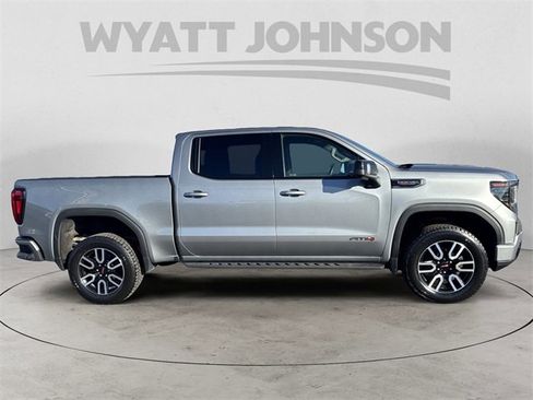 Used 2024 GMC Sierra 1500 AT4 w/ Technology Package image 6