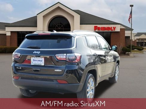 Used 2022 Jeep Compass Latitude image 4