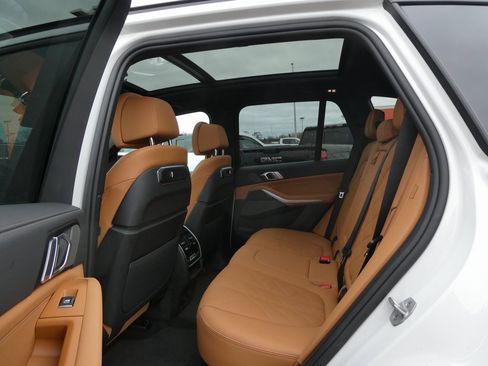 Used 2026 BMW X5 M60i image 62