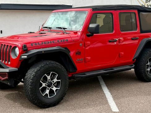 Used 2018 Jeep Wrangler Unlimited Rubicon AWD/4WD image 2