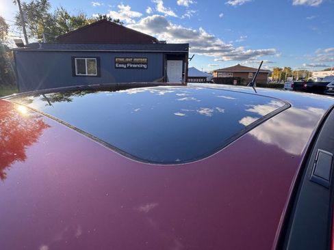 Used 2010 Subaru Impreza 2.5i Premium image 11