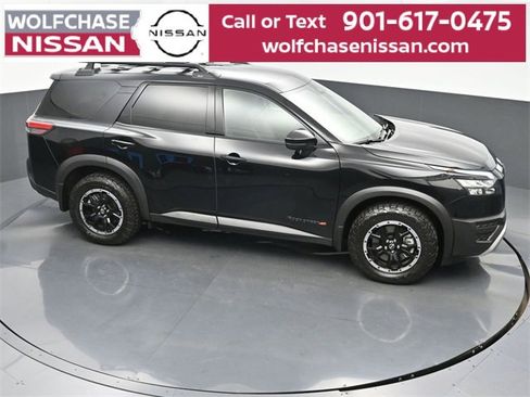 Used 2025 Nissan Pathfinder Rock Creek image 34
