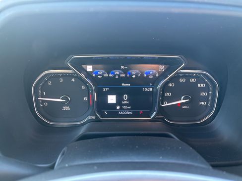 Used 2021 GMC Yukon XL SLT w/ SLT Premium Package image 15