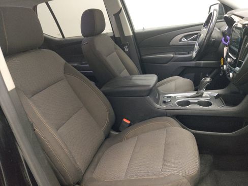Used 2018 Chevrolet Traverse LT FWD image 21