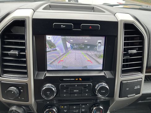 Used 2017 Ford F150 Lariat RWD image 25