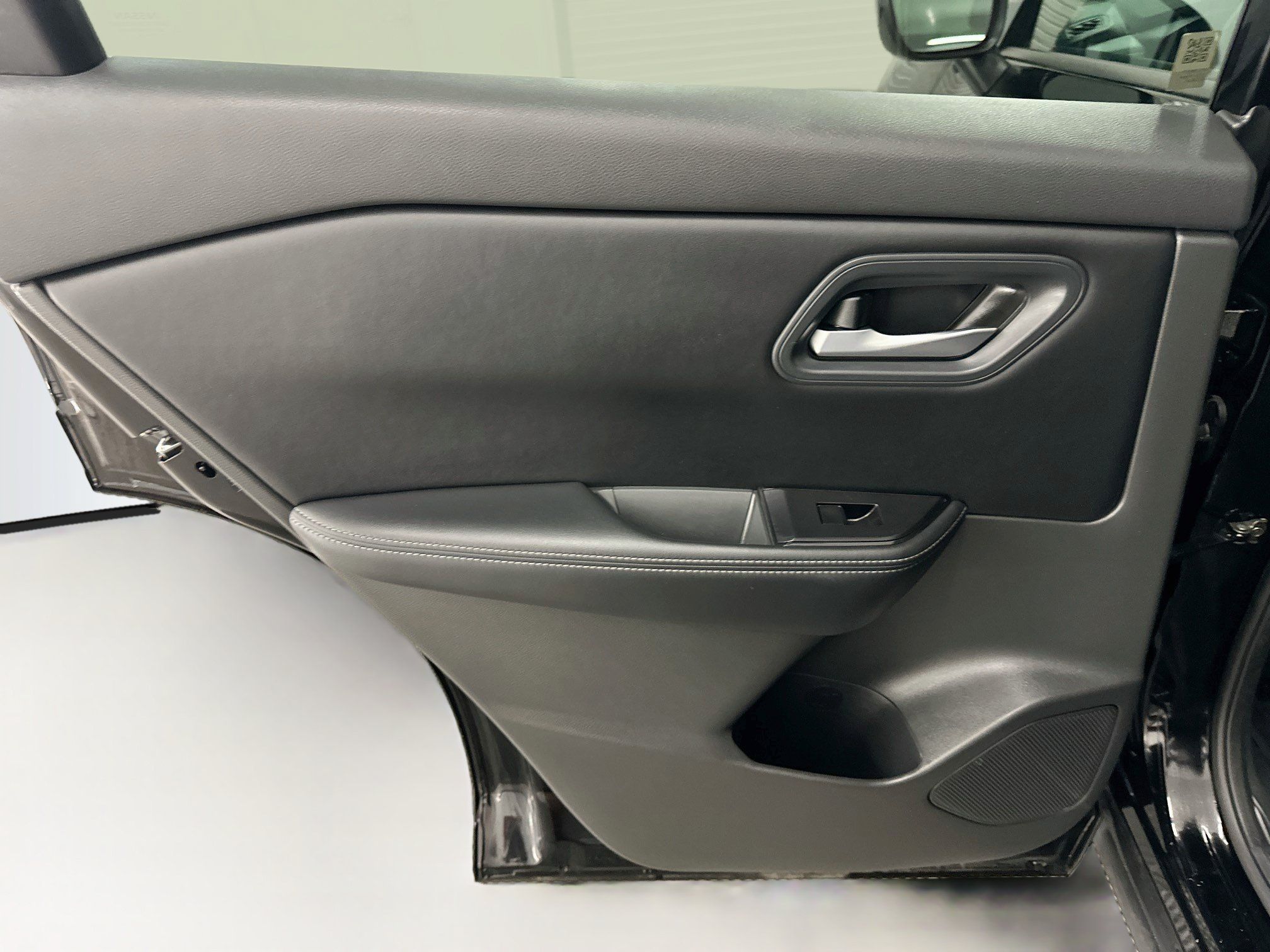 Used 2026 Nissan Rogue SV AWD/4WD image 26