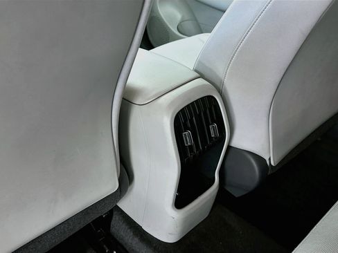 Used 2025 Hyundai Kona SEL AWD/4WD image 28