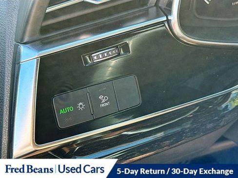 Used 2023 Audi Q7 3.0T Premium w/ Convenience Package image 12
