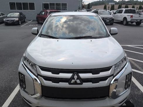 Used 2024 Mitsubishi Outlander Sport ES AWD/4WD image 2