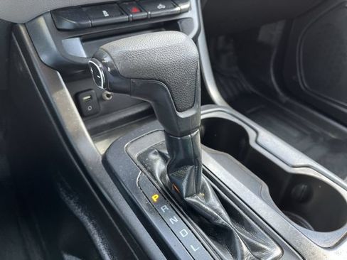 Used 2018 Chevrolet Colorado W/T RWD image 21